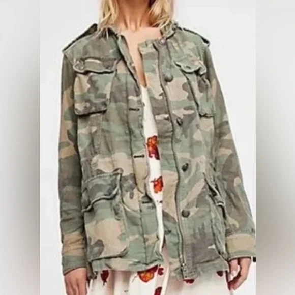 NWT FREE PEOPLE Not Your Brother's Green Camo Print Surplus Jacket sz small - Picture 7 of 15